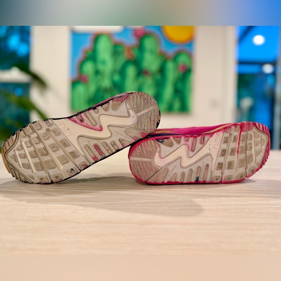 Custom Painted Nike Kids Shoes (3Y) - Picture 8 of 8